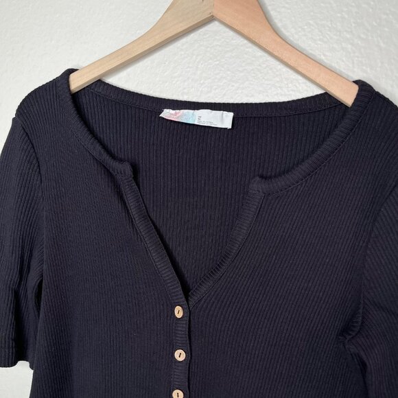 Free People Beach Ribbed Black Over Sized Henley Top Size Med - Picture 2 of 8